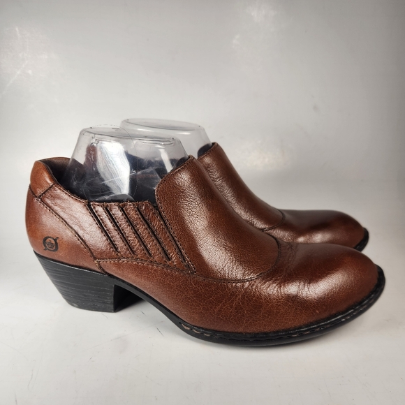 BORN Women's Rissa Ankle Booties Size 9 Brown Leather Western Heel Slip On - Picture 2 of 13